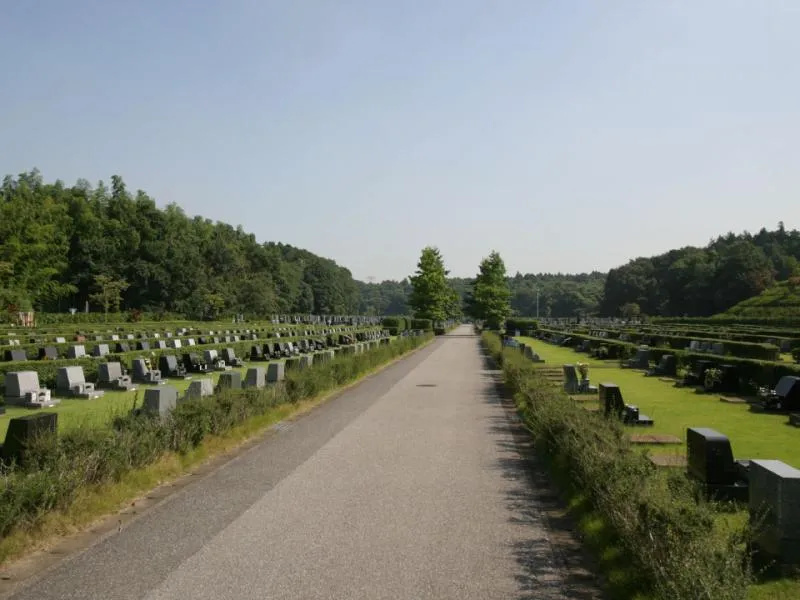 松戸市営白井聖地公園