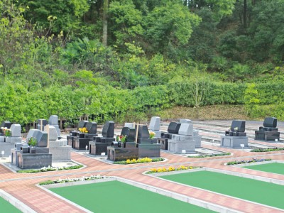 弥生台墓園 横浜つどいの森