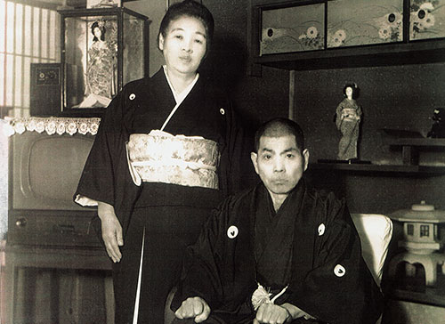 須藤石材店を創業