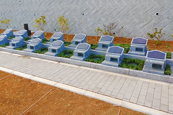 ふたり墓所　樹木葬1