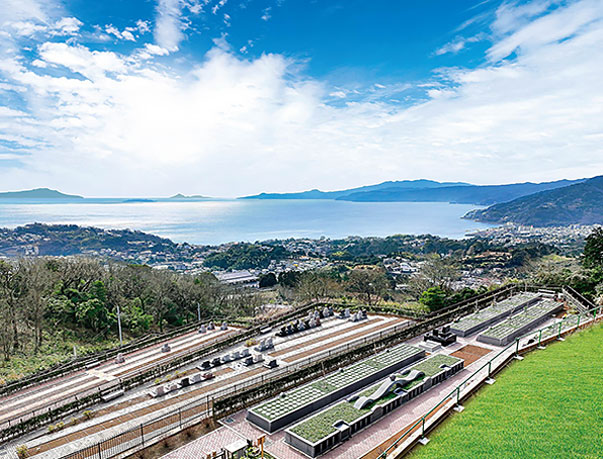 湯河原吉祥公園墓地
空と海 新・吉祥公園墓地